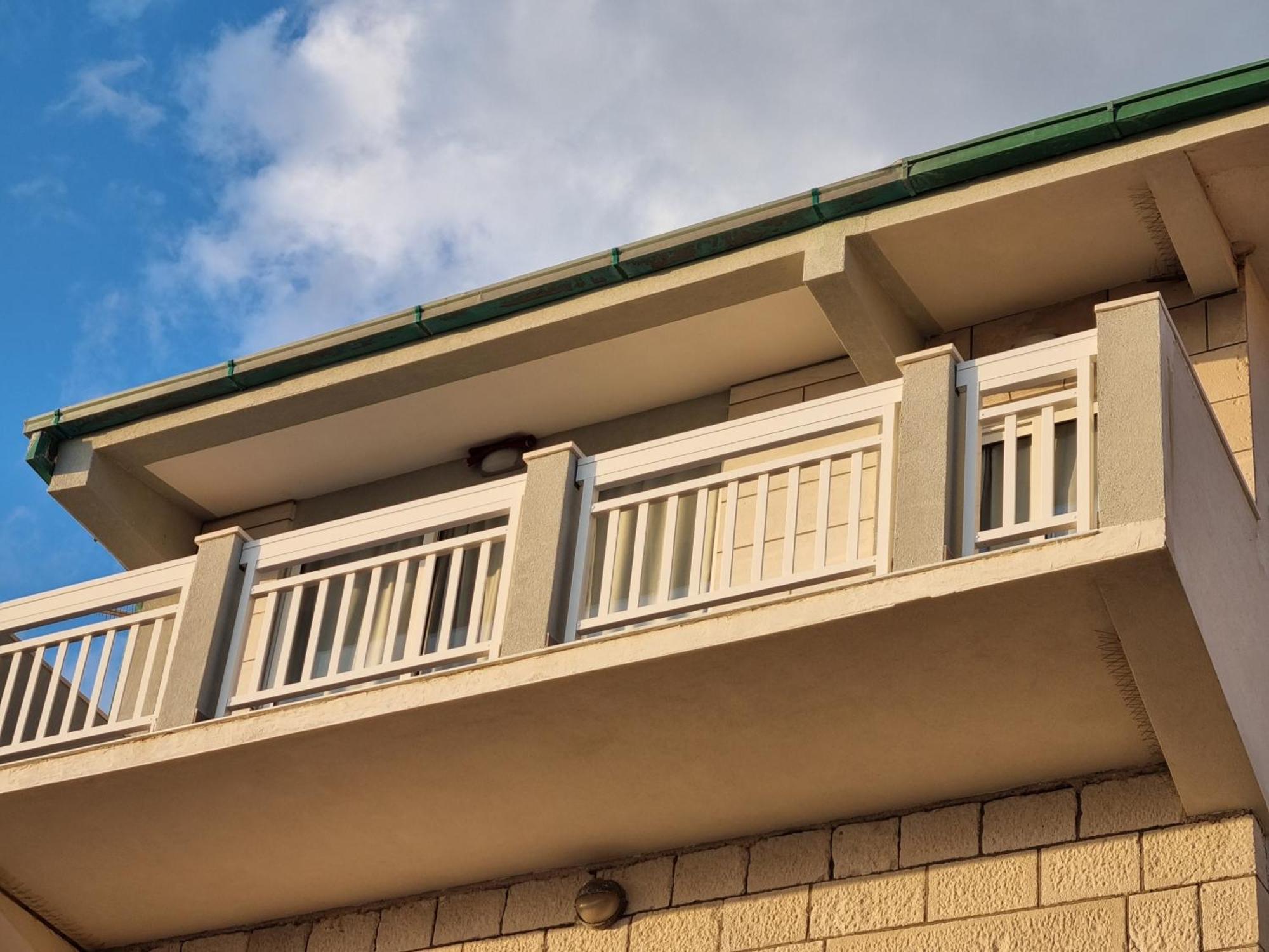 Apartmani Apollo - دراسنيتش الغرفة الصورة