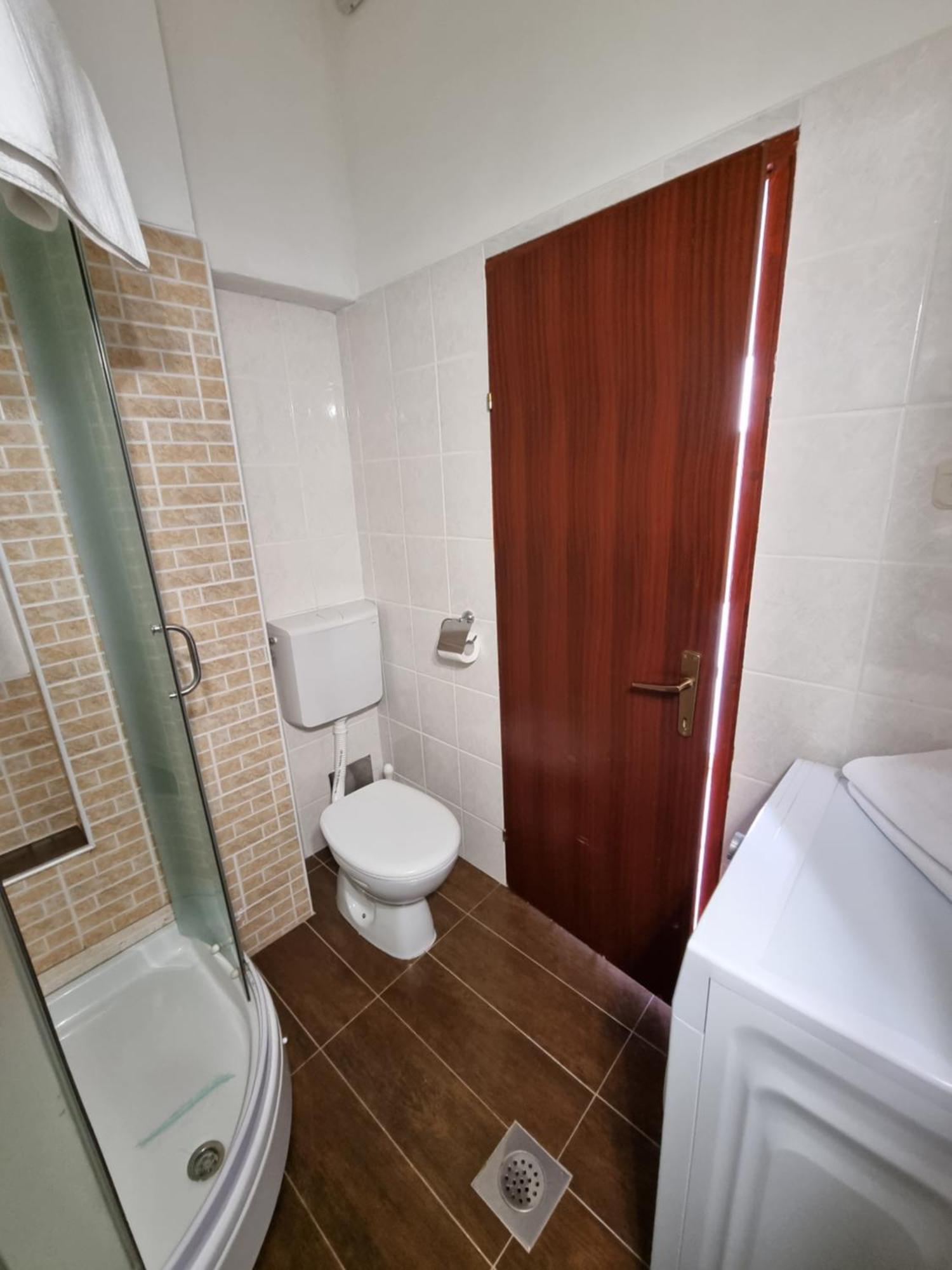 Apartmani Apollo - دراسنيتش الغرفة الصورة