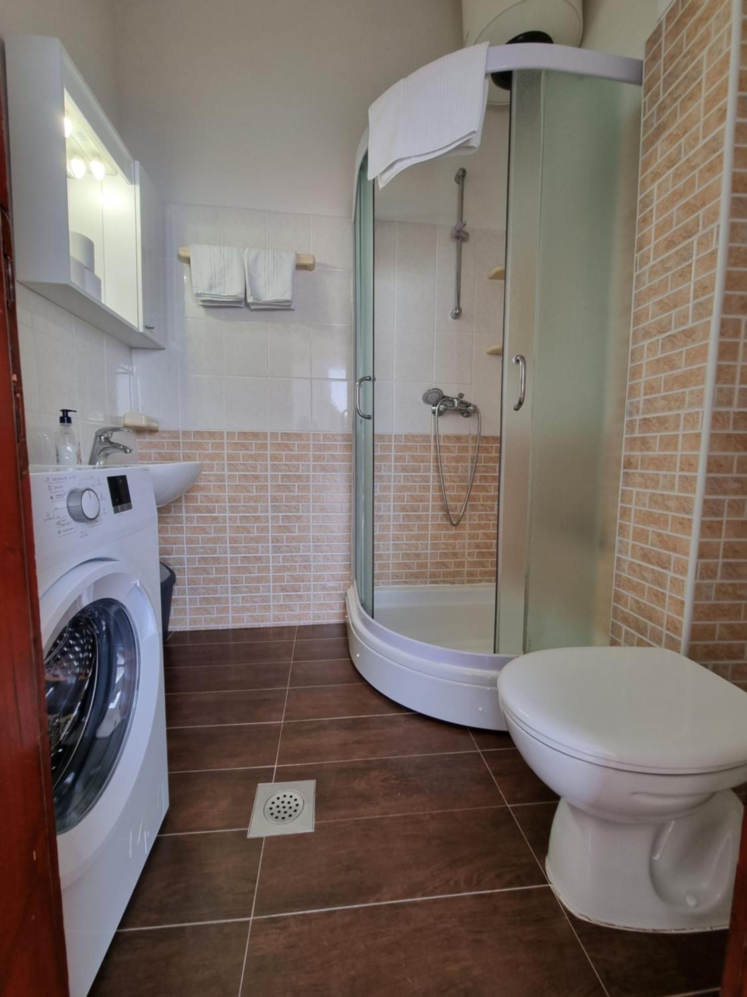Apartmani Apollo - دراسنيتش الغرفة الصورة