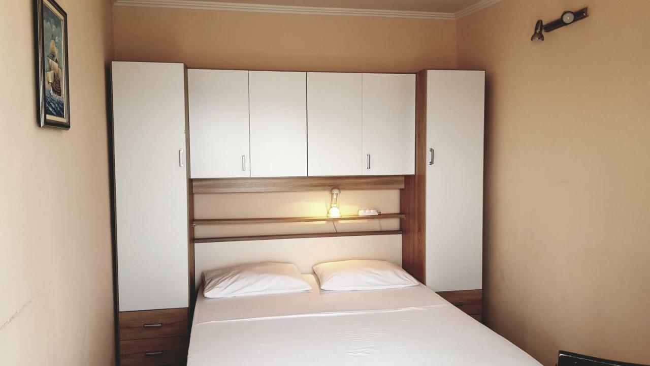Apartmani Apollo - دراسنيتش المظهر الخارجي الصورة
